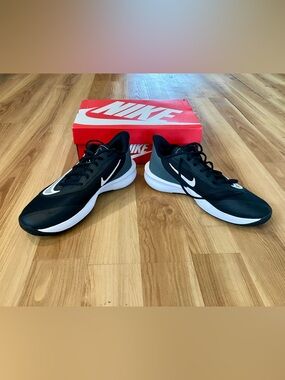 Nike Men’s Black & Gray Running Shoes with White Swoosh